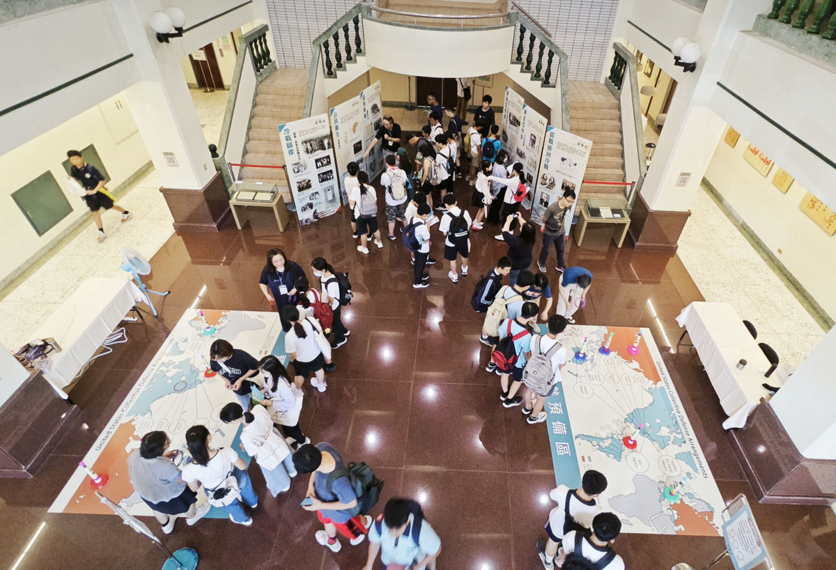 圖四:參與活動民眾湧入本館。