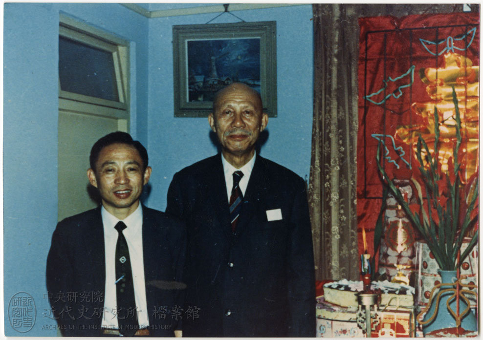 1.雷震（右）與傅正（左）合影。（檔案來源：雷震、傅正，〈照片〉，《雷震、傅正》，中研院近史所檔案館藏，051-02-32308。）