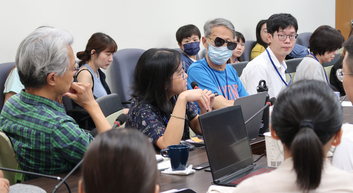 圖五：來賓在問答討論時，補充說明「護理紀錄」的重要性。