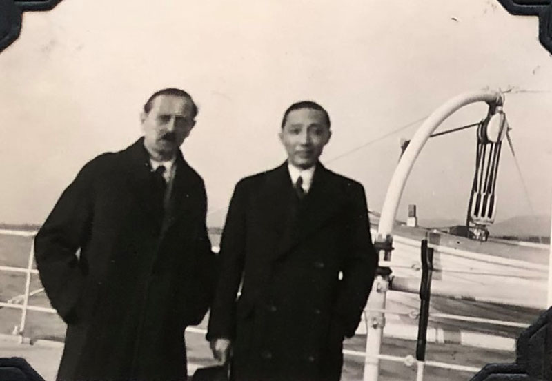 圖2：1937年12月1日，陶德曼與外交部次長徐謨正乘海星號趕往南京，向蔣介石報告日本的議和條件。科琳娜．陶德曼的私人收藏